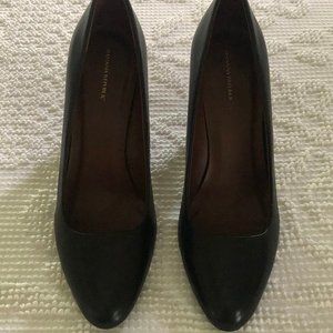 Banana Republic Black Leather Pumps